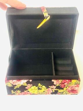Vintage Floral Black Jewelry Box with Gold Accent
New